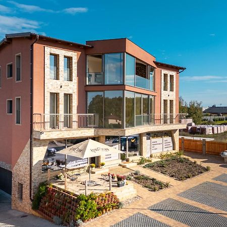 Laskara Garden Apartment By Prague Forest Nové Jirny Exterior foto